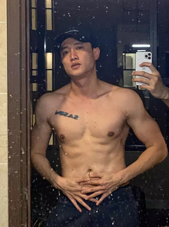 Body 6 múi chất lượng của diễn viên Quốc Trường khiến hội chị em 'đứng ngồi không yên'.