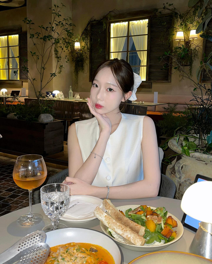 Vì sở hữu nhan sắc nhiều người mơ ước nên không ít lần Yuna Vũ bị dính tin đồn phẫu thuật thẩm mỹ.