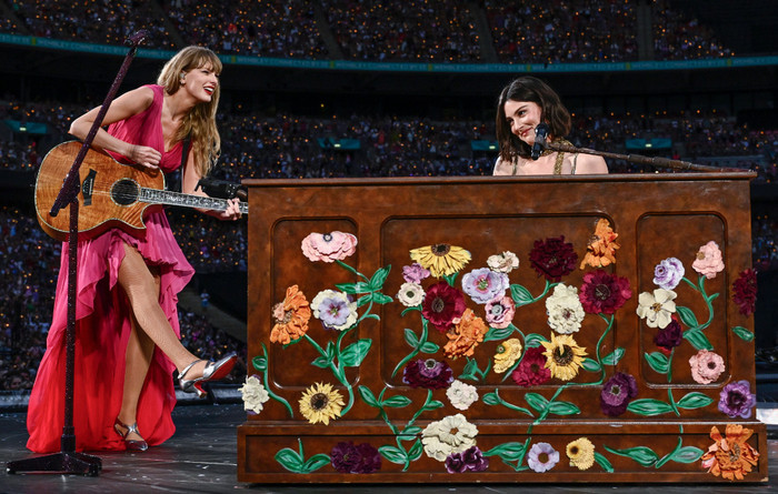 Nữ ca sĩ hát mở màn The Eras Tour tiết lộ bí mật của Taylor Swift Ảnh 2