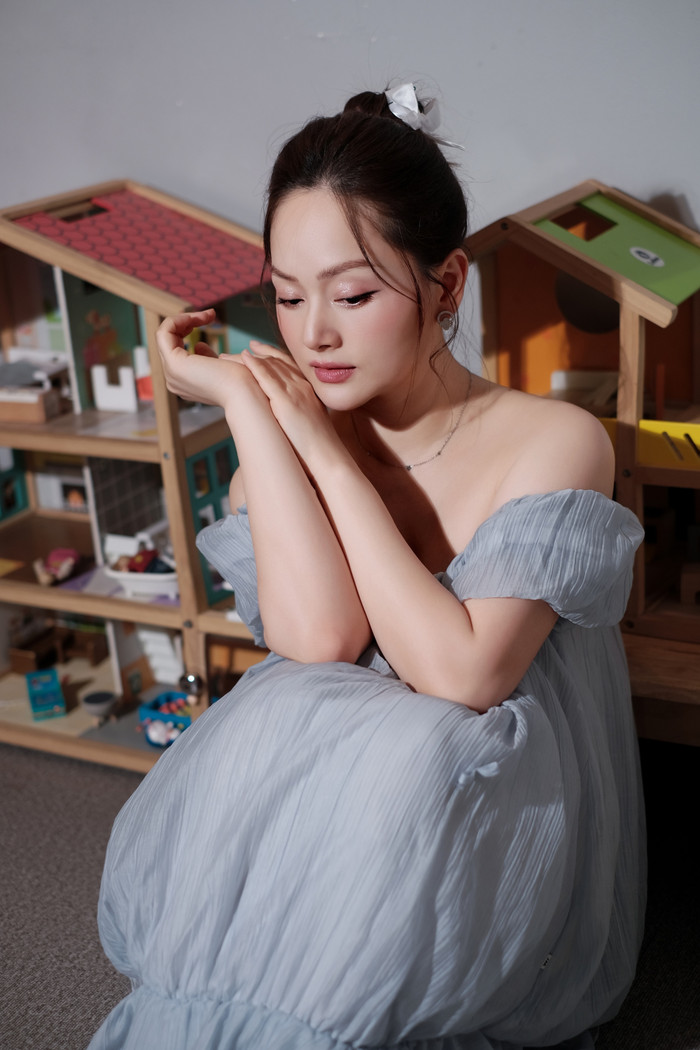 Hiện tại, cô vẫn đi về giữa Hà Nội và Đà Nẵng để vừa có thời gian cho gia đình vừa đảm bảo công việc.