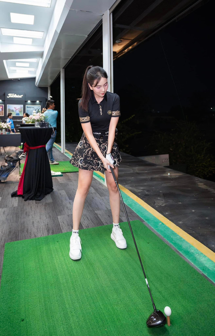 Golf chính là bộ môn MC Mai Ngọc đã tập trong nhiều năm qua. Ảnh: FBNV