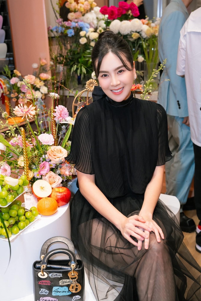 MC Mai Ngọc toả ra nguồn năng lượng tích cực khi đi dự sự kiện. Ảnh: FBNV