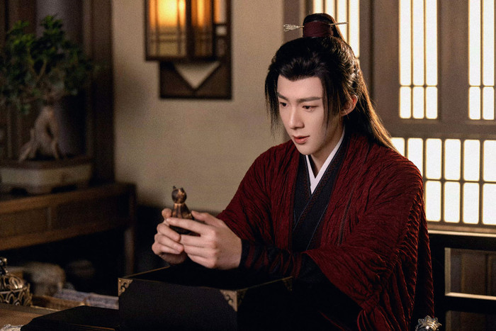 Bị chê không có ngoại hình, diễn xuất và cả khả năng gánh phim nhưng Lưu Vũ Ninh vẫn đều đặn nhận vai chính.