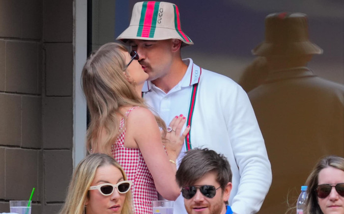 Taylor Swift đập tan nghi vấn 'hợp đồng chia tay' với bạn trai cầu thủ Ảnh 2