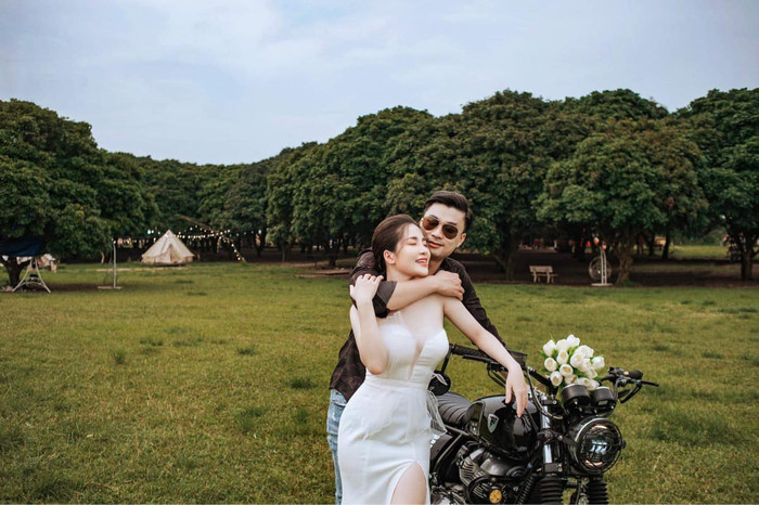 4 cô vợ cực phẩm của dàn sao Độc Đạo: Bà xã Duy Hưng nóng bỏng, trùm cuối sinh 3 con vẫn đẹp như hoa hậu Ảnh 4