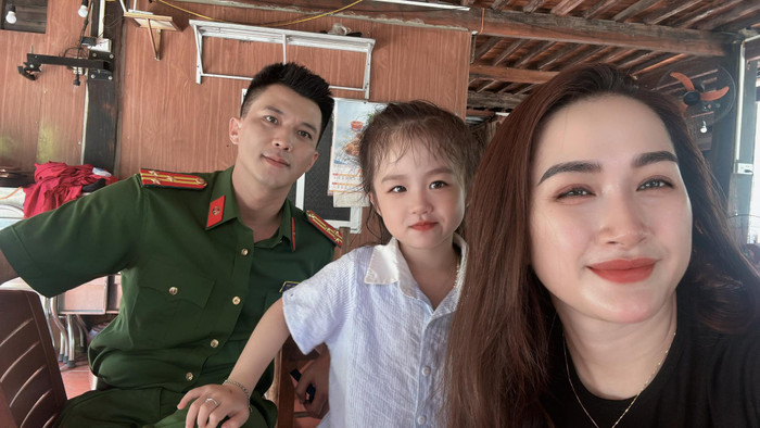 Vợ chồng Hà Việt Dũng có với nhau 1 bé gái xinh xắn.