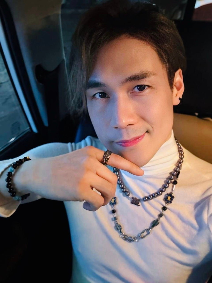 Sau khi giải quyết việc cá nhân, Khánh Phương dần quay lại với âm nhạc.