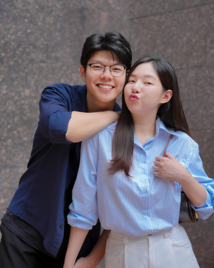 Mạnh Cường và Hương Giang kết hôn khi 24 tuổi - độ tuổi còn khá trẻ nhưng cả hai đã suy nghĩ kỹ cũng như hài lòng với quyết định của mình. 