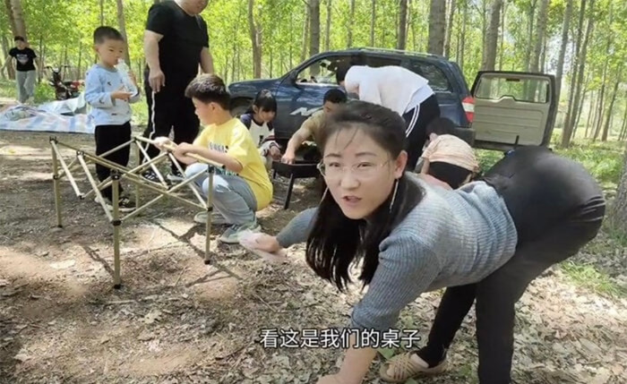 Người mẹ gây chú ý với những clip truyền cảm hứng trên mạng xã hội.