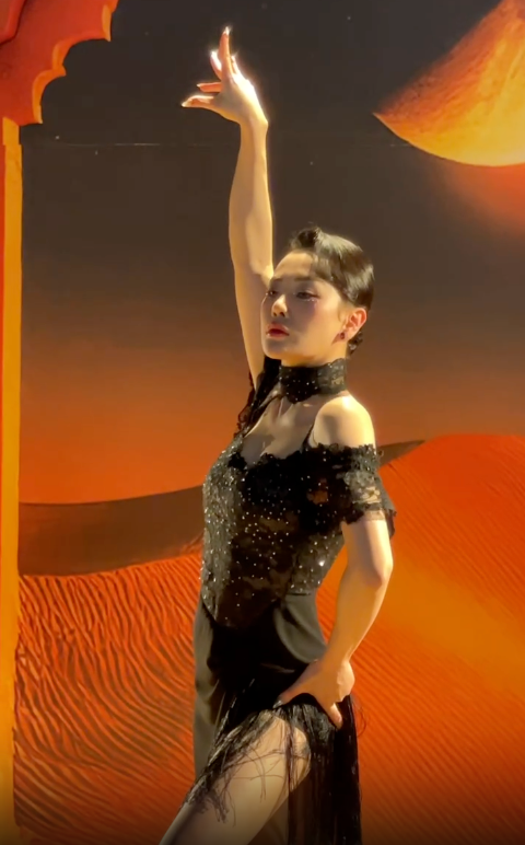 Showbiz 24h: Nhan sắc của Phương Oanh không có quá nhiều sự khác biệt khi so với ảnh trên mạng xã hội. Ảnh: BTC