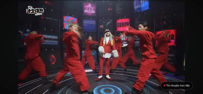 G-DRAGON 'gây choáng' khi mang giày búp bê màu đỏ lên sân khấu, ý nghĩa đằng sau là gì? Ảnh 6