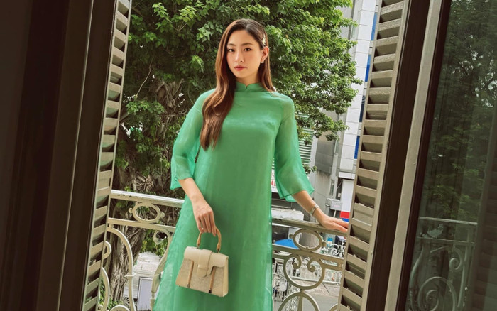 Lương Thùy Linh khoe túi trăm triệu trong ngày đầu năm mới Ảnh 2