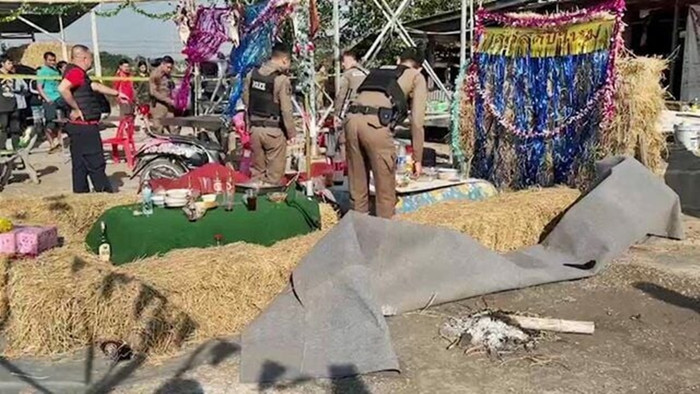 Con trai hứa về nhà đón năm mới, người mẹ gục ngã vì cuộc gọi sau đó Ảnh 1