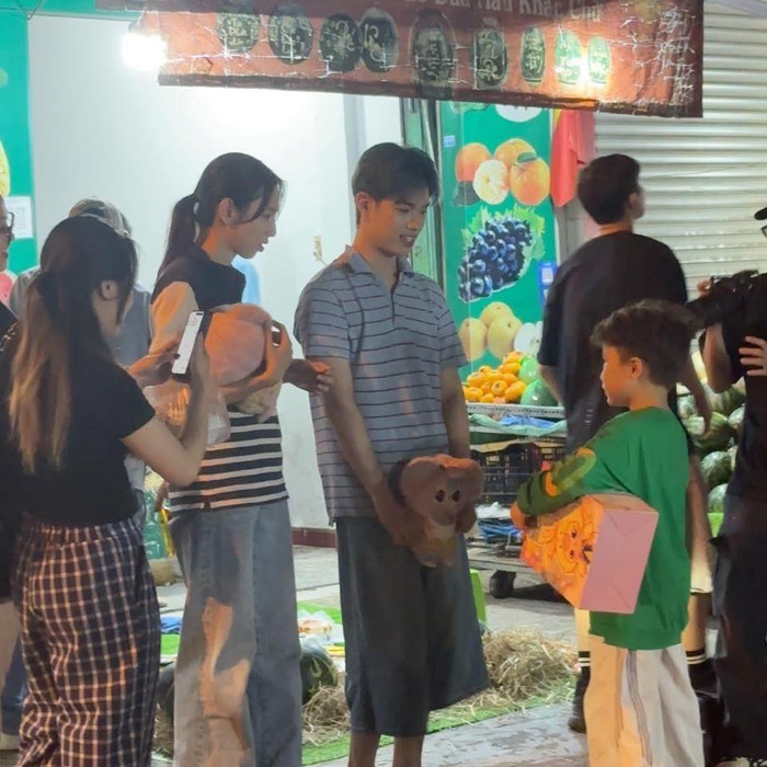 Nàng hậu còn rất nhiệt tình giao lưu, tương tác với khán giả. (Ảnh: Sưu tầm)