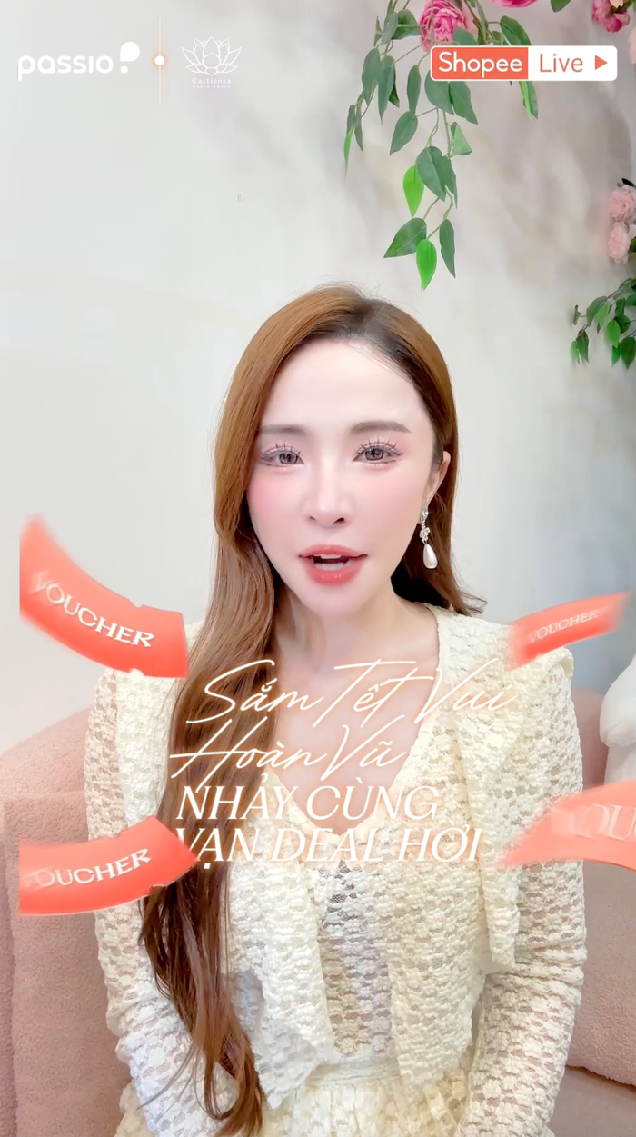 Quỳnh Nga nói rằng tại Megalive sẽ có nhiều ưu đãi, deal hấp dẫn cho toàn bộ khách hàng. Ảnh: Chụp màn hình