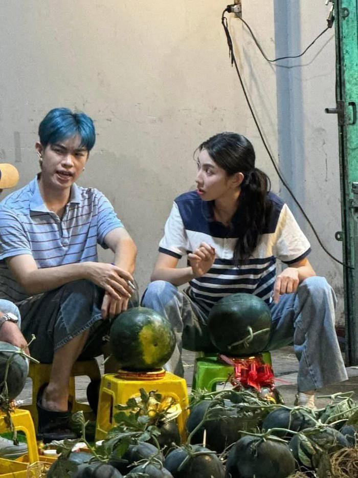 Showbiz 24h: Hình ảnh mộc mạc, giản dị của Hoa hậu Thuỳ Tiên khiến netizen vô cùng thích thú. Ảnh: Sưu tầm