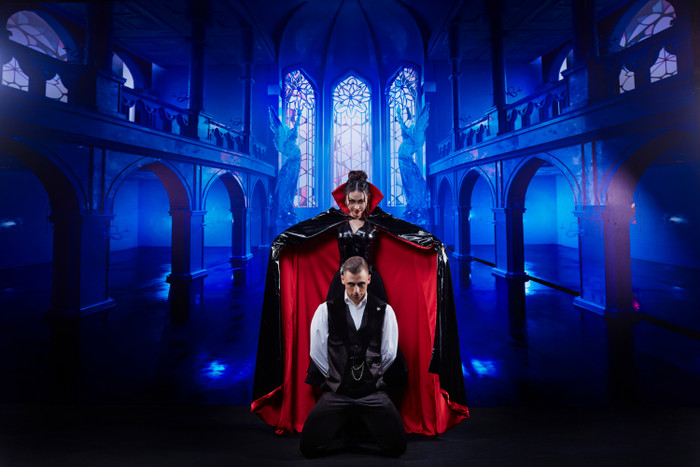 Kết thúc phần trình diễn của Ngọc Hằng và Lyubomir Yakimov, giám khảo Chí Anh cho 9.5 điểm, giám khảo Sandra cho 9.5 điểm, giám khảo Khánh Thi cho 9 điểm và giám khảo Trần Ly Ly là 9 điểm và giám khảo Phan Hiển cho 9 điểm.