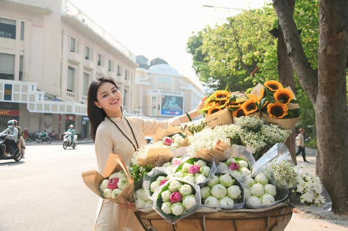 Không có sự khác biệt giữa Vũ Thu Phương hiện tại và cô 10 năm trước. (Ảnh FBNV)