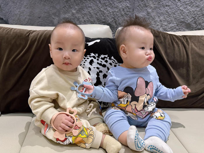 Phương Oanh thường xuyên cho các con 'lên sóng' trên mạng xã hội. Ảnh: FBNV