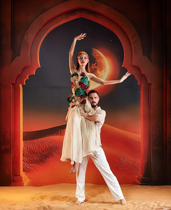 Tường San ở đêm thi Latin. 