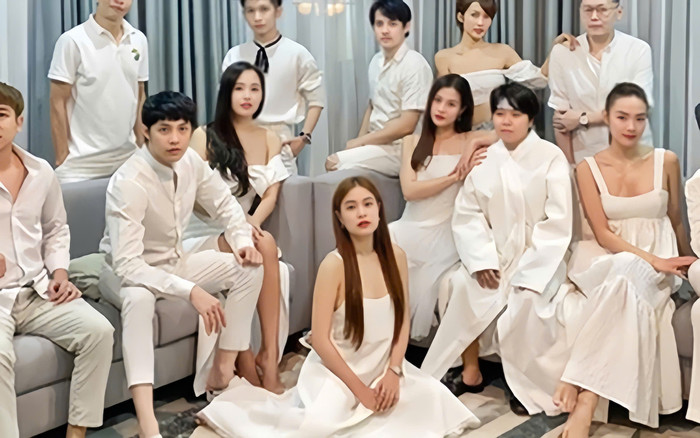 Hội bạn thân trong Gia đình văn hoá. Ảnh: FBNV