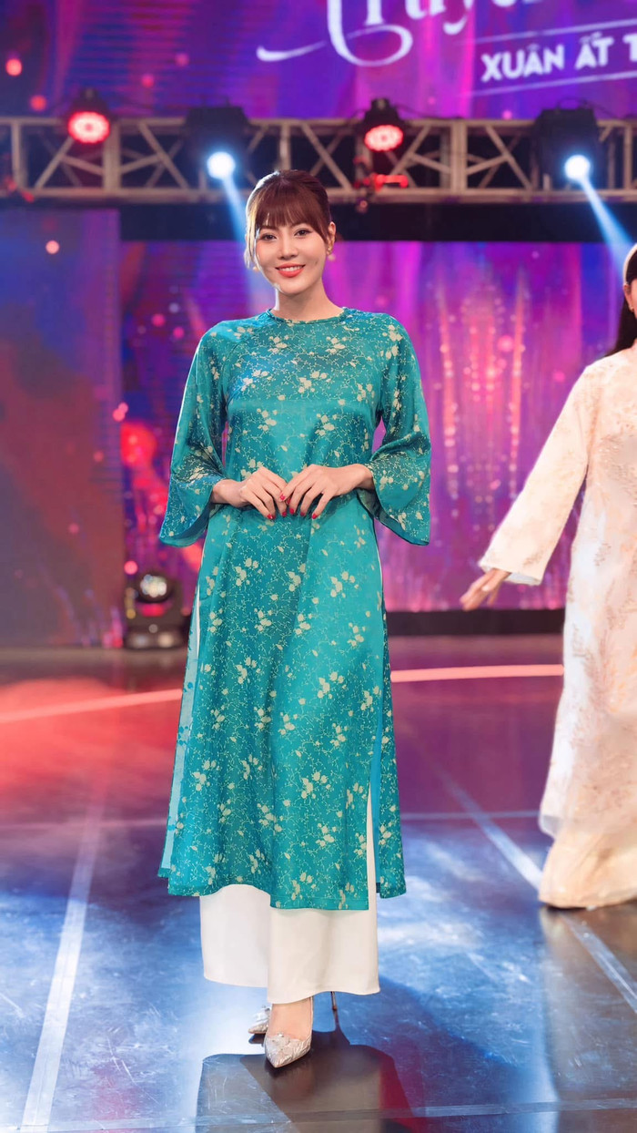 Thanh Hương trân trọng ngày Tết, cô dành thời gian ở bên gia đình. Ảnh: NVCC