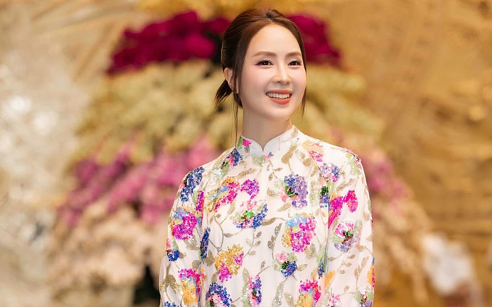 Hồng Diễm khoe sắc vóc quyến rũ ở tuổi 41, Thanh Hương phải thốt vội câu này Ảnh 2