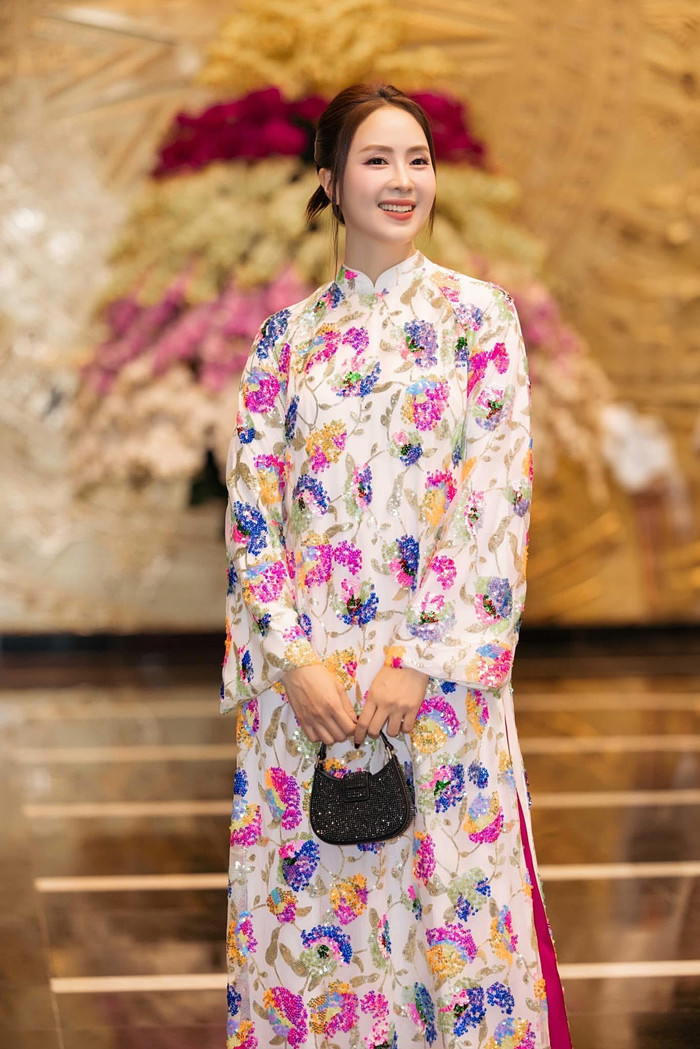 Nữ diễn viên nổi bật trong mọi khoảnh khắc. Ảnh: FBNV