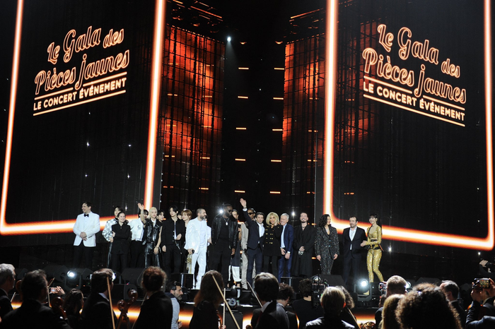 G-DRAGON đứng chung sân khấu với Rosé sau 'cú bắt tay' nhiều năm trước Ảnh 1