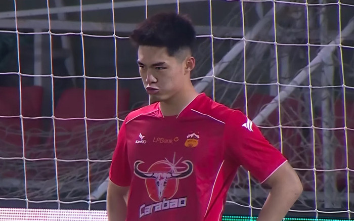 Thủ môn Trung Kiên xuất sắc giúp HAGL đi tiếp dù Công Phượng ghi bàn Ảnh 2
