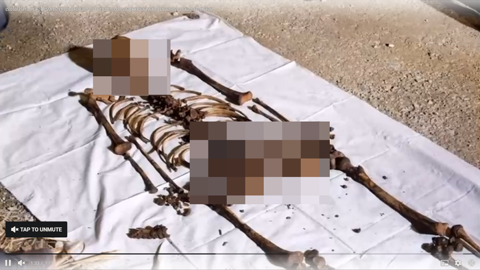 Thấy chiếc vali lạ nằm bên đường, 2 nam công nhân bàng hoàng sau khi kiểm tra Ảnh 2