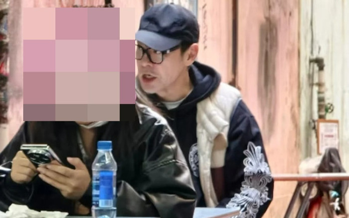 Nam ca sĩ vỡ nợ hơn 700 tỷ, bị bắt gặp ngồi ăn quán lề đường Ảnh 2