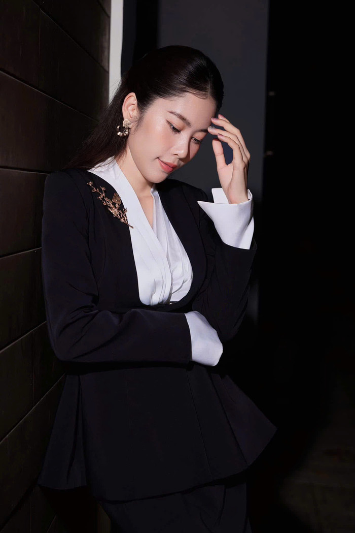 Nam Em khiến sự nghiệp tụt dốc sau những phát ngôn gây sốc. Ảnh: FBNV