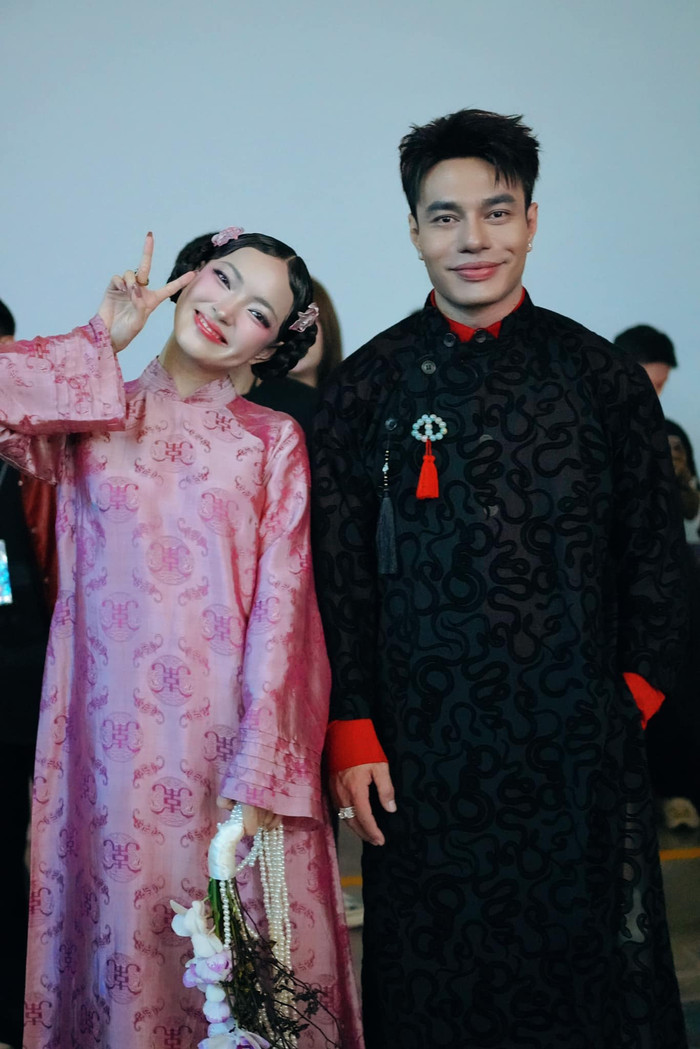 Châu Bùi và Lê Dương Bảo Lâm sánh vai trên thảm đỏ một sự kiện mới đây. (Ảnh FBNV)