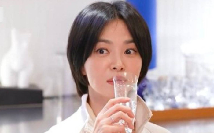 Nhan sắc tiên tỷ 'khó cứu' của Song Hye Kyo Ảnh 2