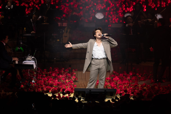 'SKETCH A ROSE' của Hà Anh Tuấn.