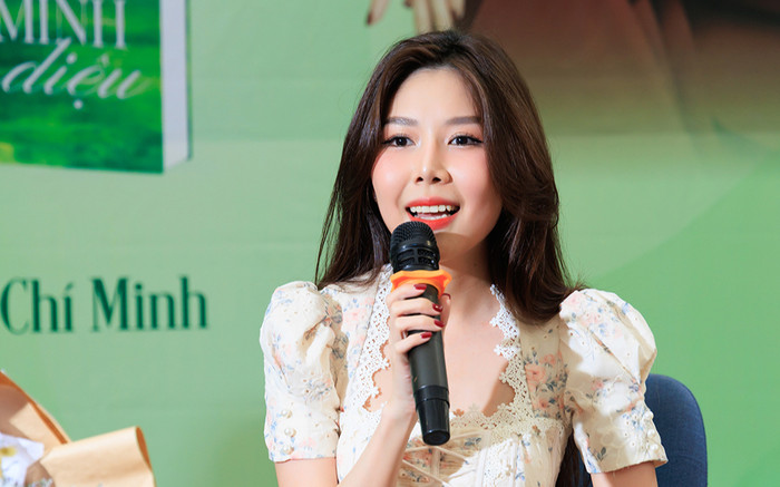 Nhà văn 9X nổi tiếng tái xuất sau 5 năm vắng bóng, thái độ của khán giả gây chú ý Ảnh 2