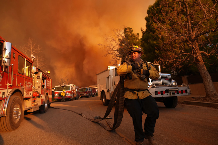 Lễ trao giải GRAMMY 2025 vẫn diễn ra theo đúng kế hoạch, bất chấp bối cảnh cháy rừng ở Mỹ. 