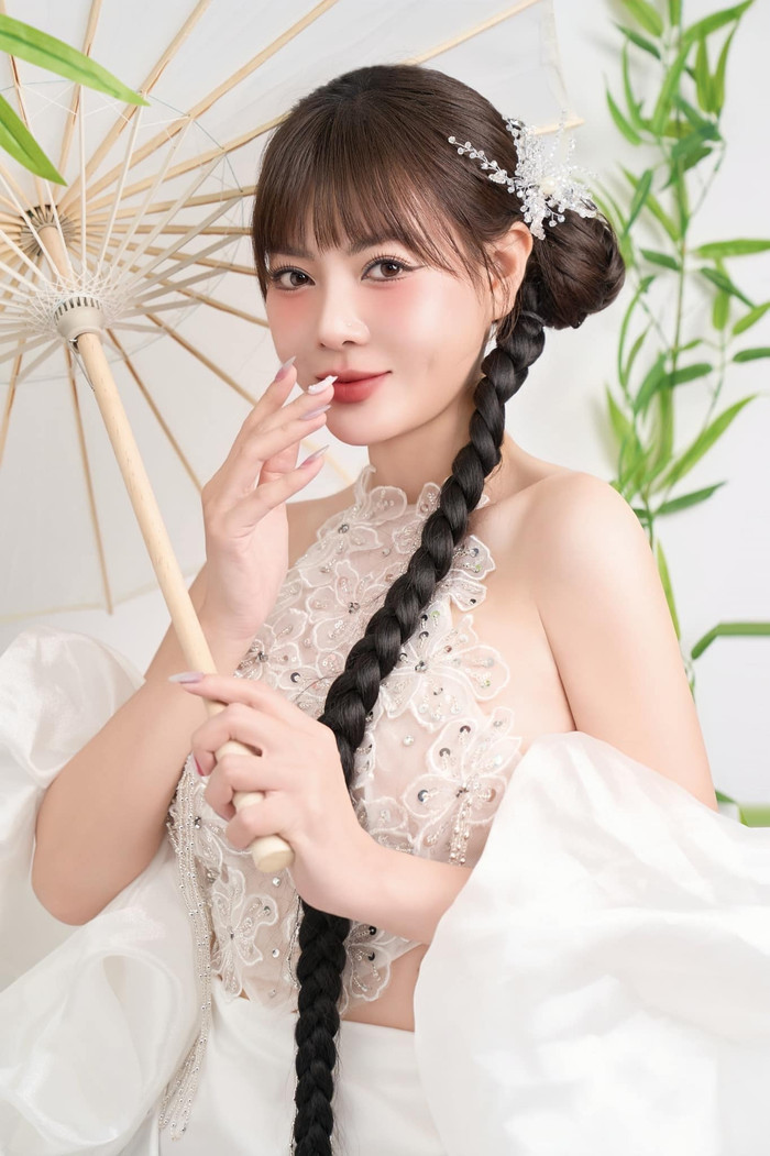 Thanh Hương 'nhá hàng' bộ ảnh đón Tết cực đẹp.