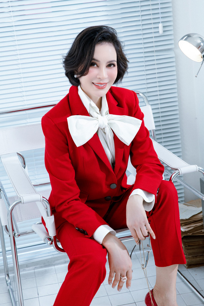 Không chỉ nổi tiếng trong nghệ thuật, MC Thanh Mai còn gặt hái được thành công trong kinh doanh. (Ảnh: FBNV)