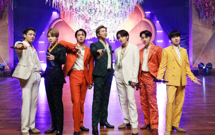 Ca khúc từng được đề cử GRAMMY của BTS viết nên trang sử mới cho Kpop Ảnh 2