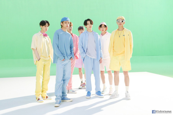 Ca khúc từng được đề cử GRAMMY của BTS viết nên trang sử mới cho Kpop Ảnh 4