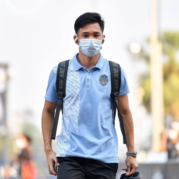 Người hâm mộ hy vọng tiền đạo Supachok sớm trở lại tuyển Thái Lan. Ảnh IGNV.