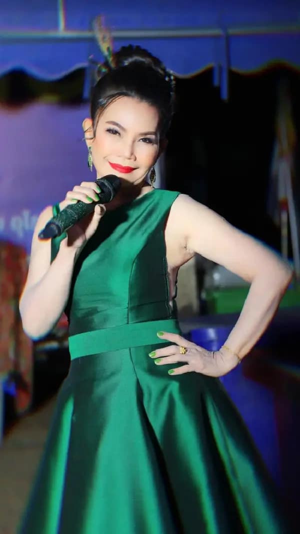 Nữ ca sĩ nổi tiếng đột ngột phát bệnh, qua đời sau 9 ngày nhập viện Ảnh 1