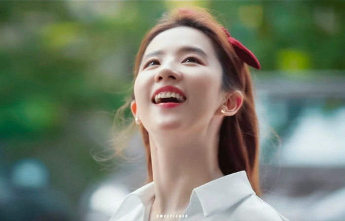 Lưu Diệc Phi thắng giải nhờ vai diễn trong phim Câu Chuyện Hoa Hồng.