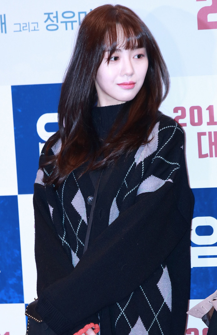 Nữ ca sĩ rời khỏi showbiz vì bị đồng nghiệp bắt nạt, nay làm việc tại phòng khám da liễu Ảnh 4