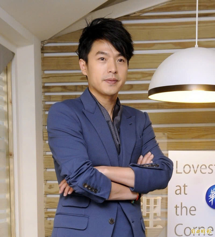 Lý Uy bị tình nghi liên quan đến một vụ án mạng nghiêm trọng