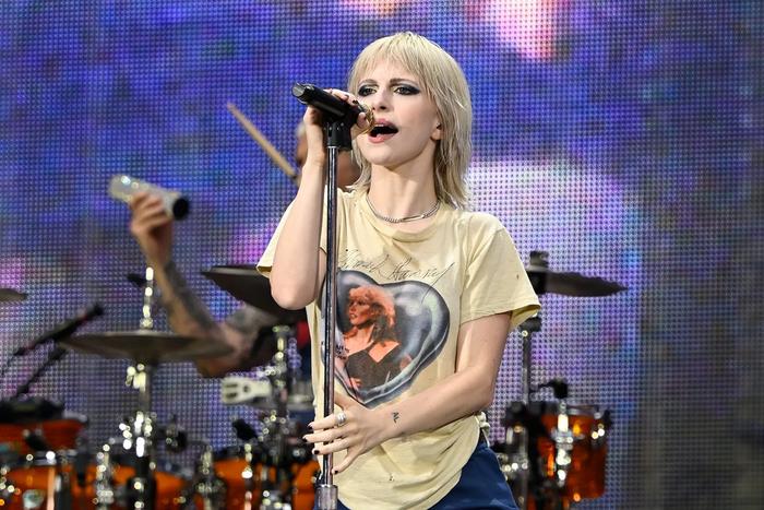 Cháu gái của ông Rusty là Hayley Williams. 