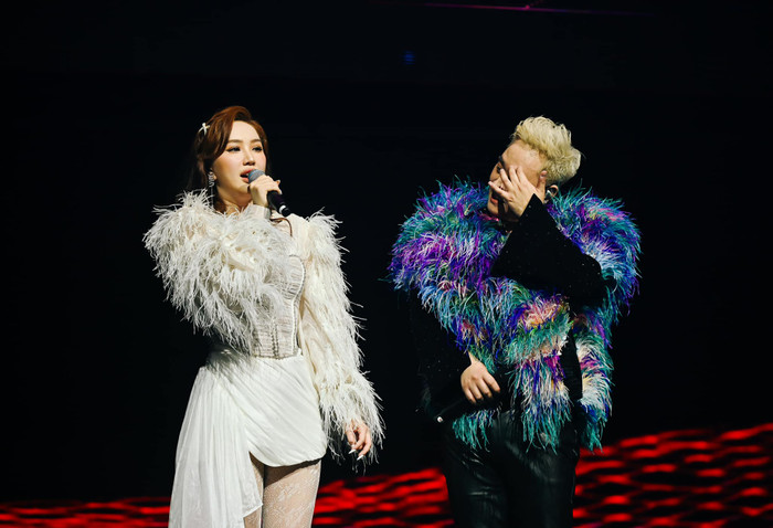 Bảo Thy chủ yếu nhận lời biểu diễn từ những người quen, đồng nghiệp thân thiết ở trong giới showbiz. Ảnh: FBNV