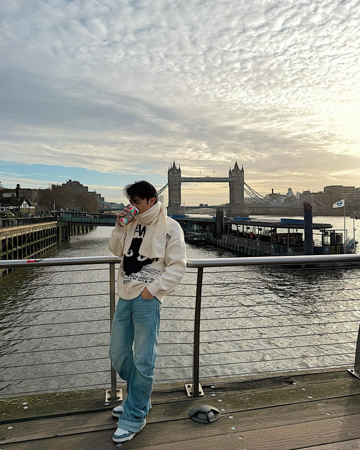 SOOBIN thường xuyên đi du lịch sang chảnh trong và ngoài nước. (Ảnh FBNV)